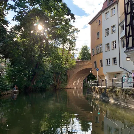 Feinzeit Cozy Rosy - 1-2 Schlafzimmer, 4-6 Gaeste, Parkplatz * Bamberg
