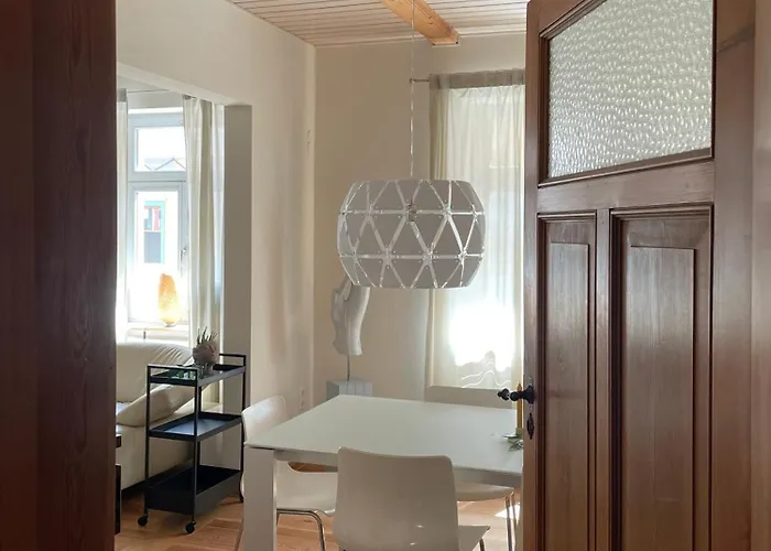 Feinzeit Cozy Rosy - 1-2 Schlafzimmer, 4-6 Gaeste, Parkplatz דירה באמברג