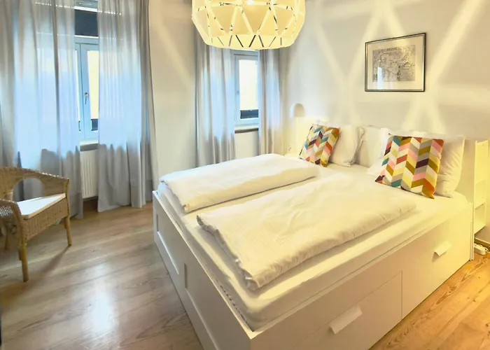 Feinzeit Cozy Rosy - 1-2 Schlafzimmer, 4-6 Gaeste, Parkplatz Apartment