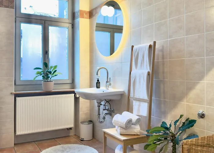 Feinzeit Cozy Rosy - 1-2 Schlafzimmer, 4-6 Gaeste, Parkplatz * באמברג